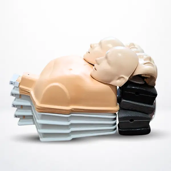 Torsos de entrenamiento RCP NexoAdult Basic apilados para almacenamiento y transporte